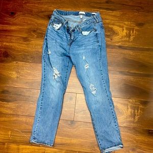 Boyfriend cut jeans